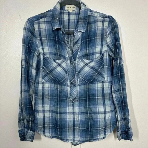 Tops - Cloth & Stone Plaid Henley Crinkle Cotton Roll Tab Sleeve Blue Women’s Size M